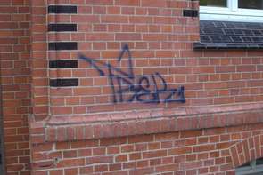 Klinker Graffiti entfernen